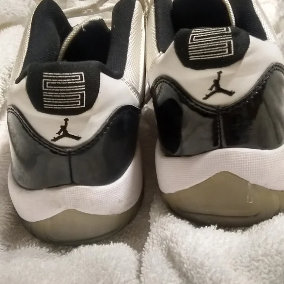 JORDAN Retro basketball shoes